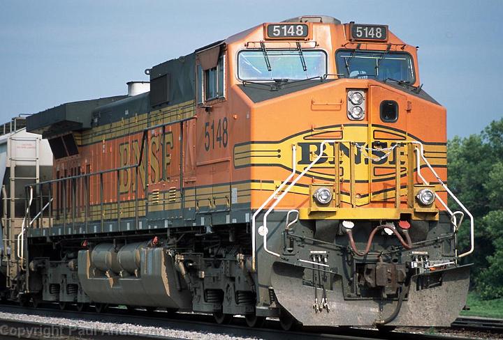 BNSF 5148 C44-9W.jpg